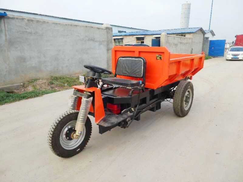 山東礦用電動(dòng)運(yùn)輸車