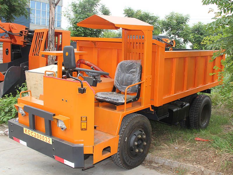 UQ-8T礦用運(yùn)輸車